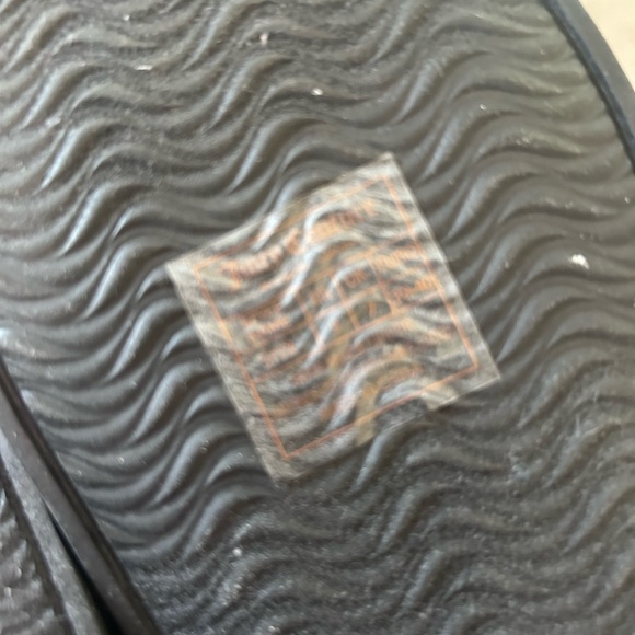 Juicy Couture Black Slide Sandals with Chain Detail - Picture 4 of 4